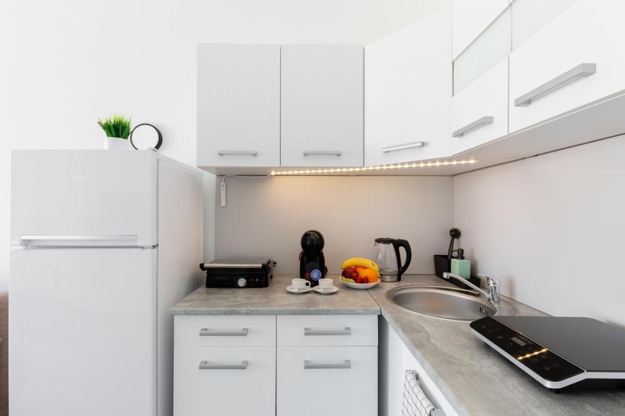 Aparthotel Pauzo Balaton Balatonföldvár Esterno foto