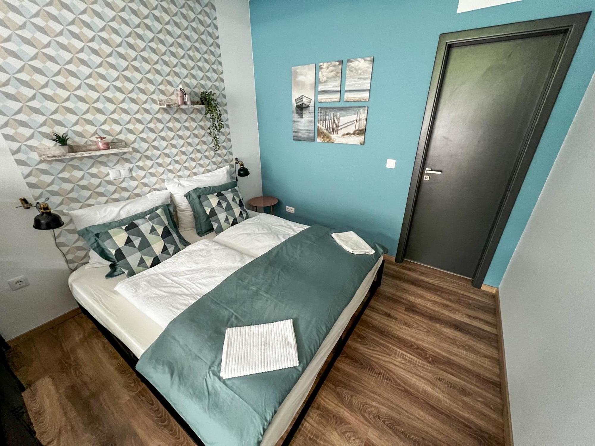 Aparthotel Pauzo Balaton Balatonföldvár Esterno foto