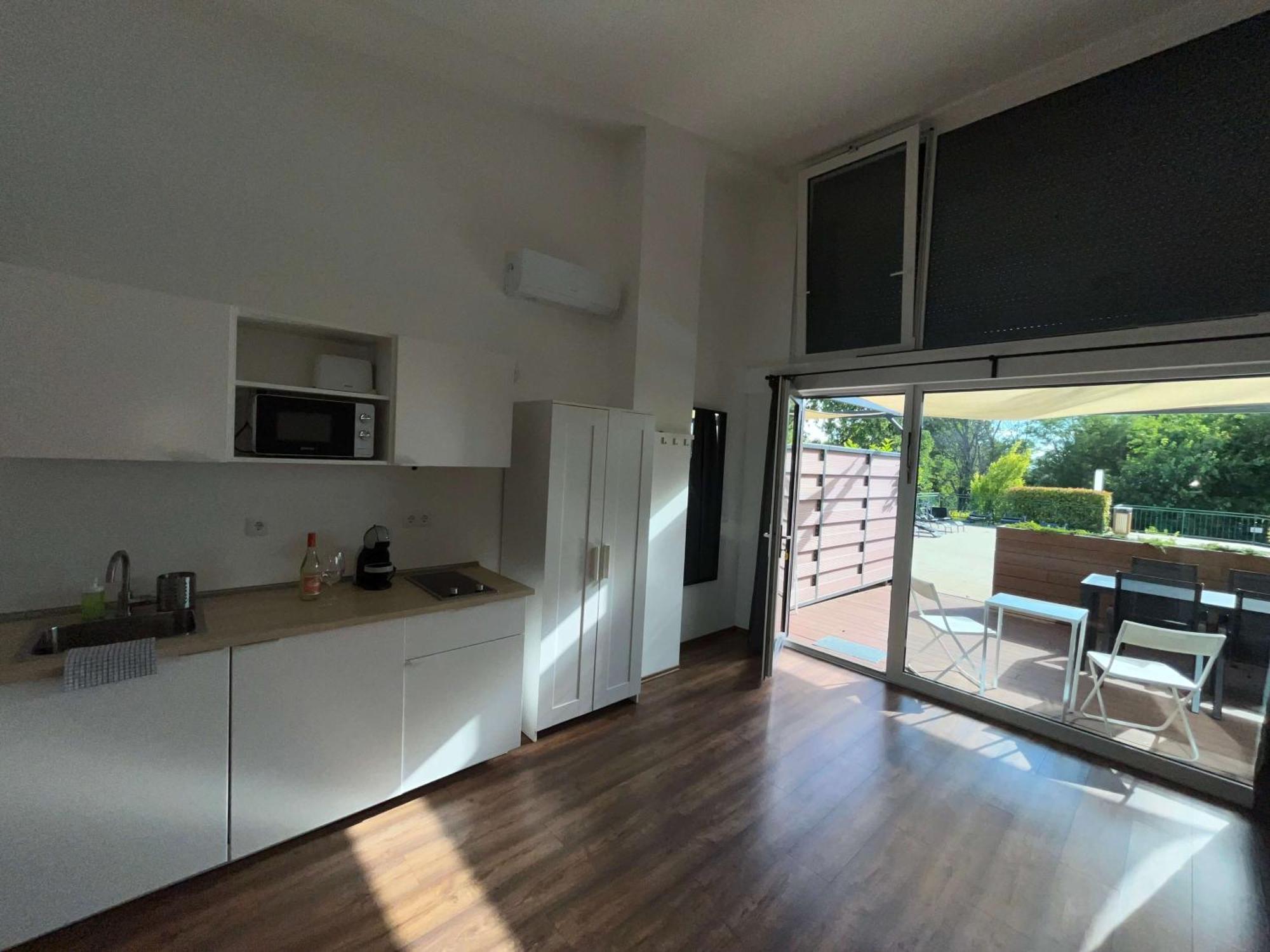 Aparthotel Pauzo Balaton Balatonföldvár Esterno foto